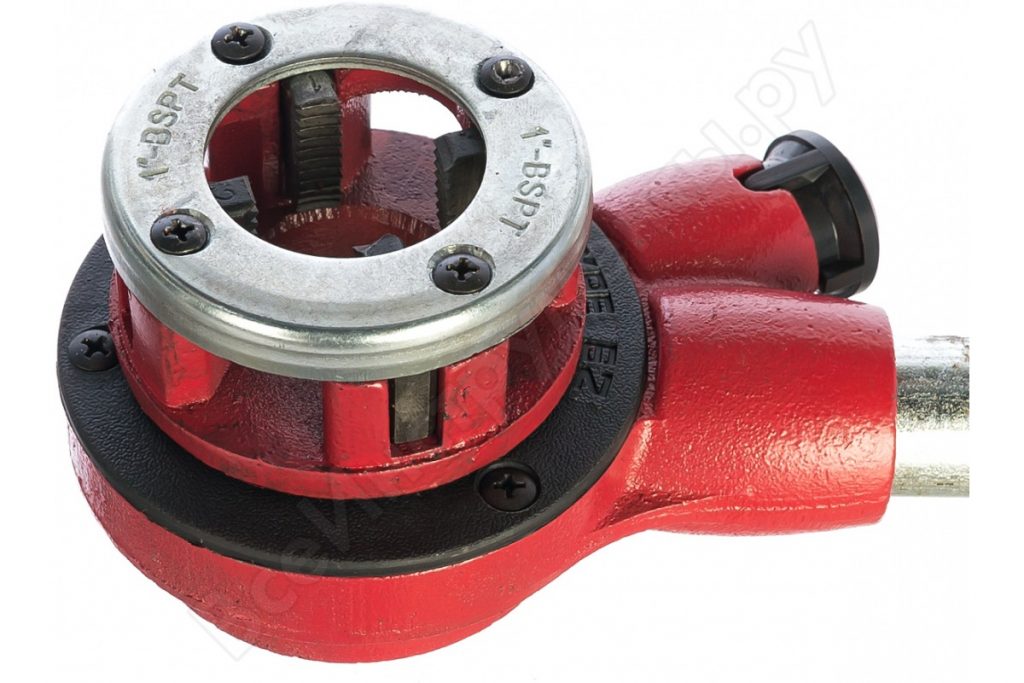 Клупп трубный, инструмент для нарезания резьбы на трубах